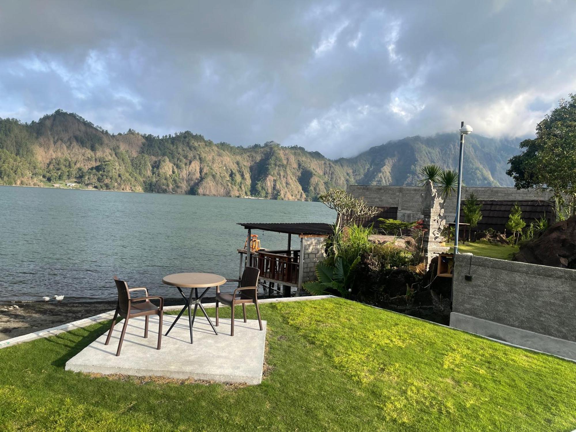 Batur Holiday Kubupenlokan Εξωτερικό φωτογραφία