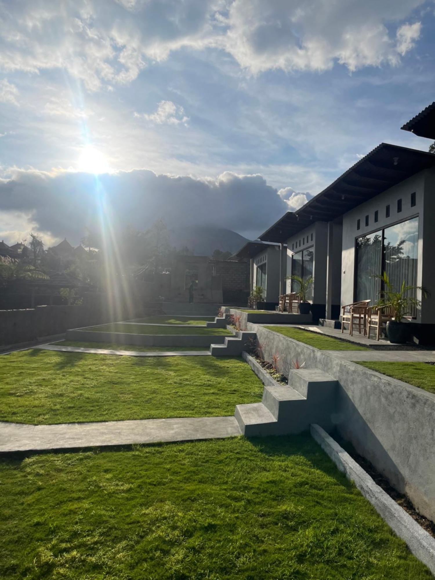 Batur Holiday Kubupenlokan Εξωτερικό φωτογραφία
